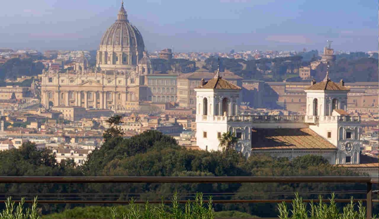 panorama roma Flora Roof Restaurant & Cocktail Bar