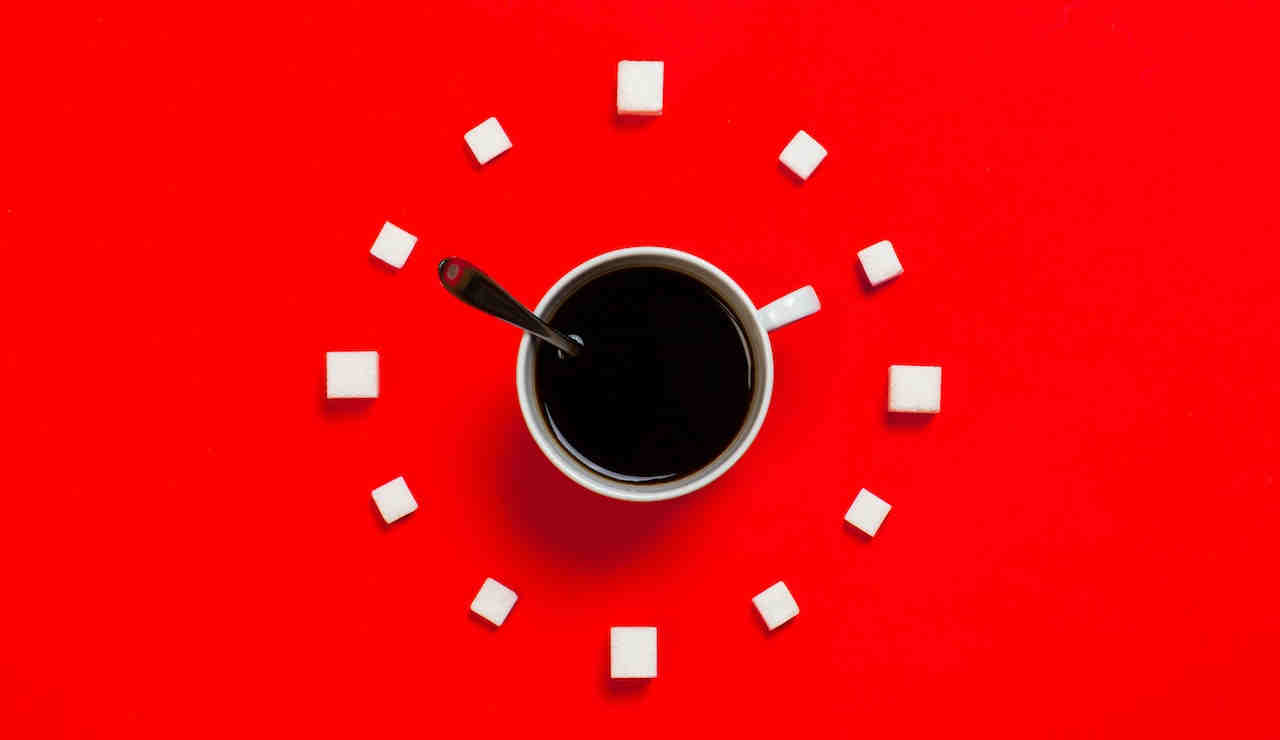 caffè colazione stomaco vuoto