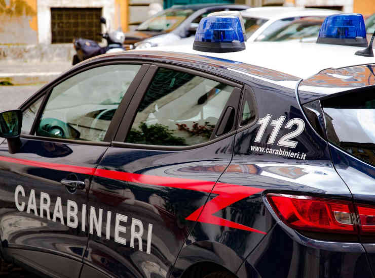auto dei carabinieri arresto