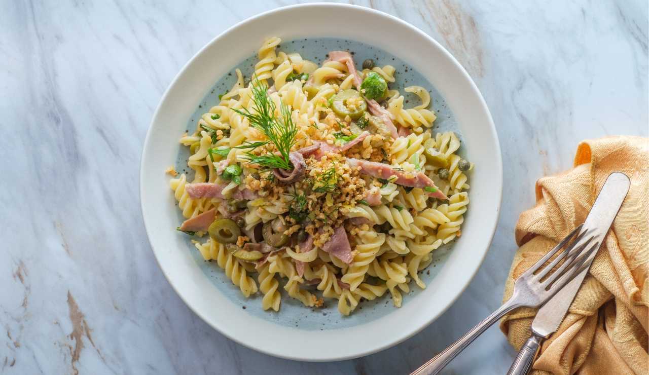 fusilli con speck e zucchine