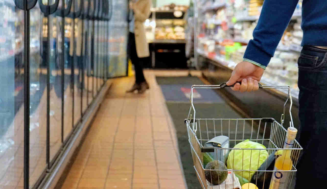 spesa alimenti tetto prezzi aumenti inflazione