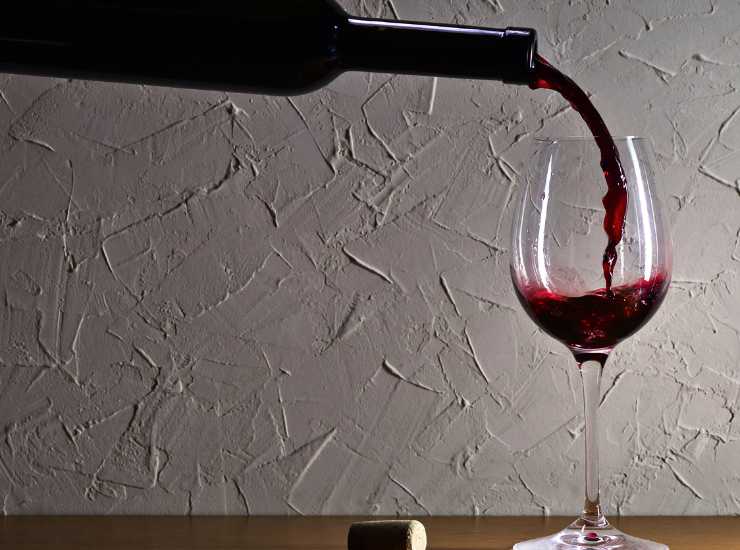 Calice di vino rosso