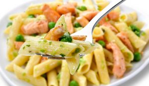 pasta fredda salmone avocado