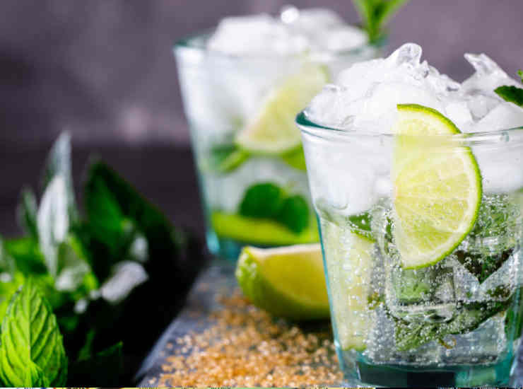 Ghiaccio cocktail mojito 