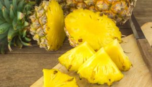 l'ananas non è un alimento brucia grassi