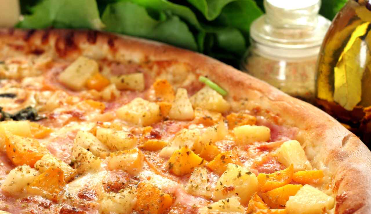 pizza all'ananas 