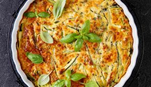 Crostata di speck e zucchine al forno