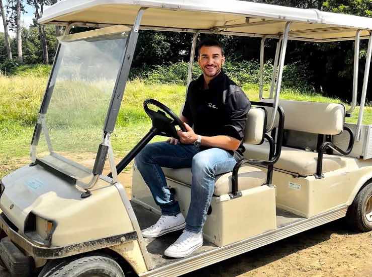 Damiano Carrara che guida streetfoodnews.it