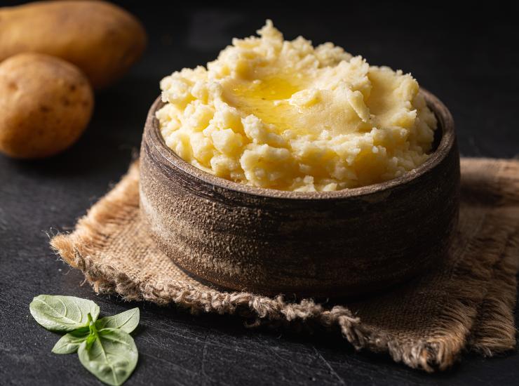 Pasta e patate con i funghi crema di patate