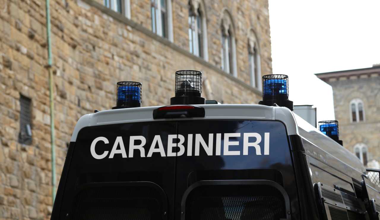 Stalking Cracco ristorante arresto molestie