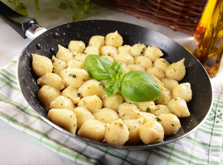 Ricetta gnocchi di patate ripieni di spinaci