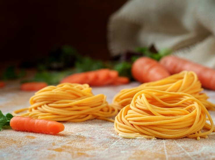 Ricetta pasta carote e noci