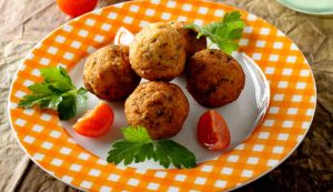 Come preparare le polpette di tonno e patate