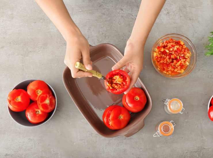 How to unpack tomatoes