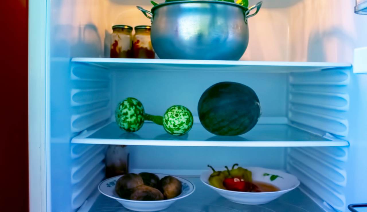 Gli alimenti da non mettere in frigorifero