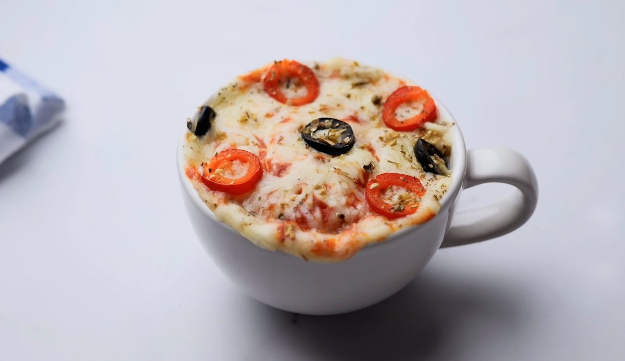 La ricetta della pizza in tazza