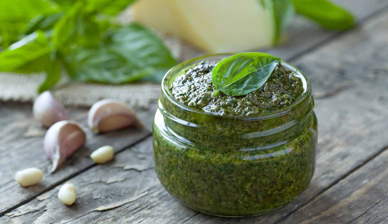 Pesto alla genovese richiamato dal mercato