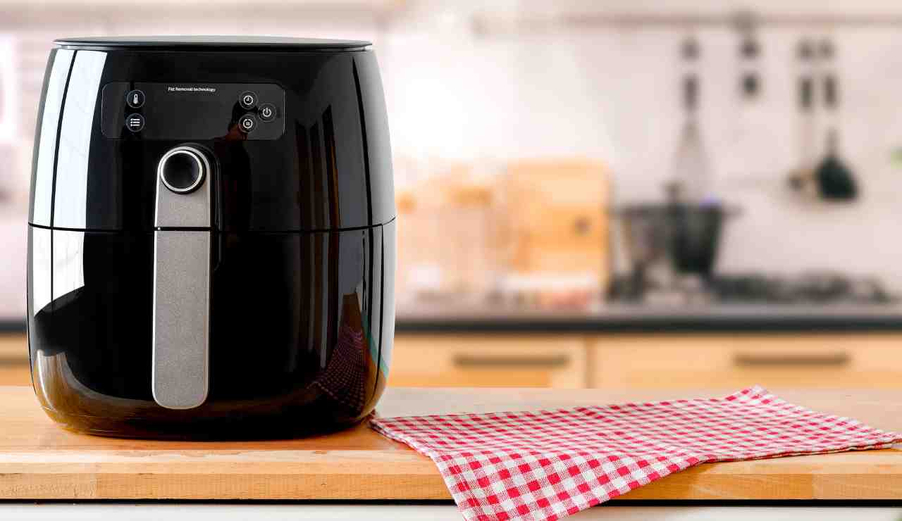 Air fryer, if you are using it only for frying then you are making a big mistake: this is also what it is used for and you should know that immediately.