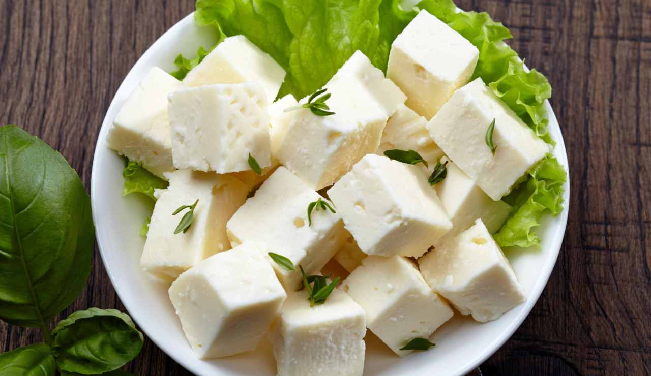 Formaggio Feta richiamato dal mercato