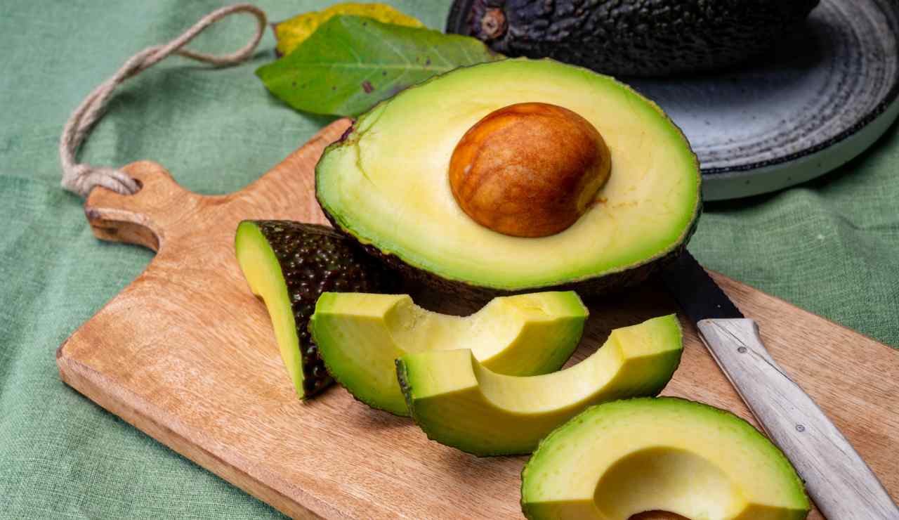 Perché mangiare avocado tutti i giorni