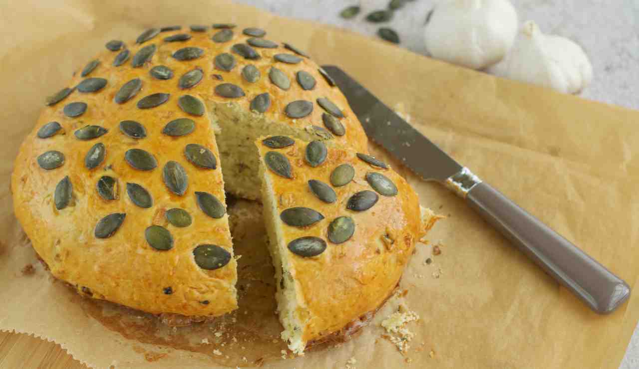 Pane proteico senza farina e lievitazione 