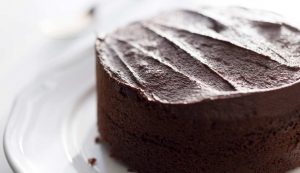 Ricetta torta proteica al cioccolato senza lattosio e farina