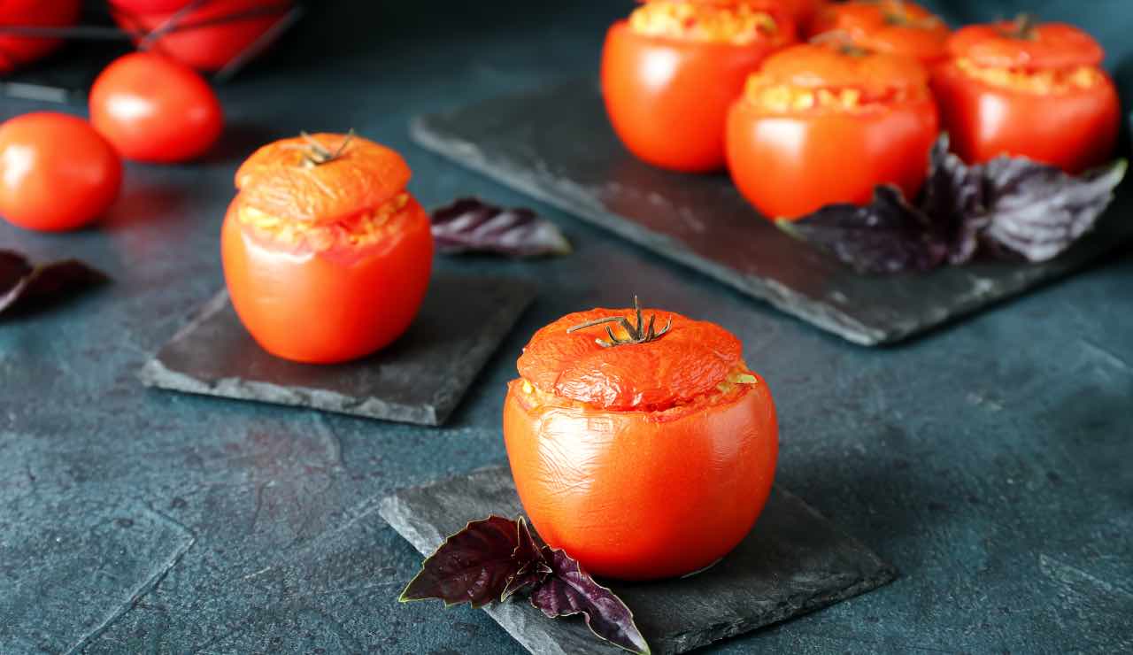 Daniele Persigianni's Stuffed Tomatoes: Using 3 Ingredients You Can Replicate Chef's Delicious Food |  They'll all make an appearance