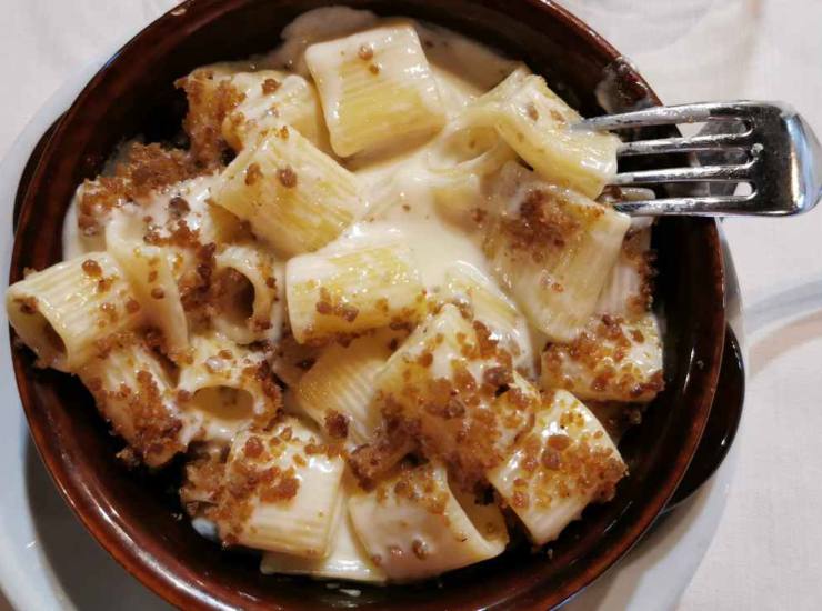 Ricetta rigatoni cacio e cannella