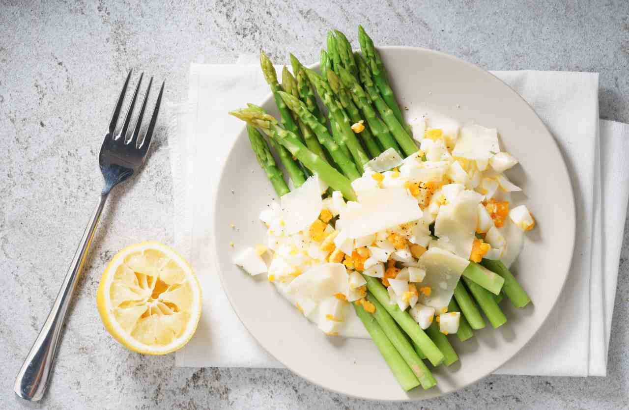 asparagi e uova ricette