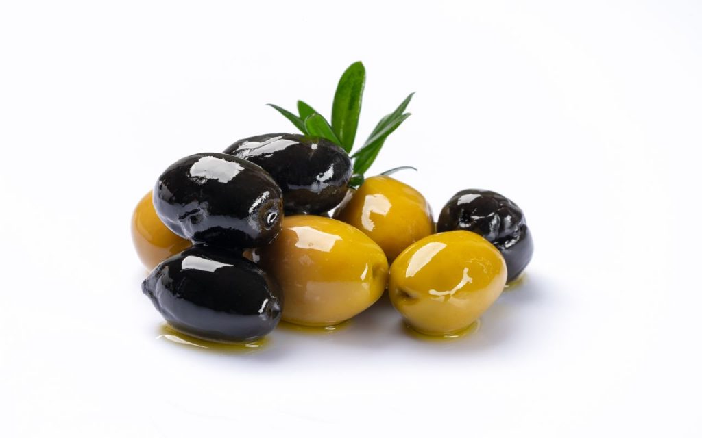 Olive verdi o nere? Se sei a dieta non sceglierle a caso questa
