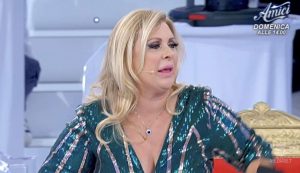 Tina Cipollari - foto Mediaset Infinity - streetfoodnews.it