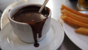 Cioccolata calda - foto wikimedia commons - streetfoodnews.it