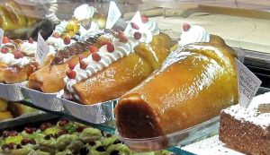 Dolci napoletani - foto wikimedia commons - streetfoodnews.it