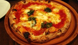 Pizza margherita - foto flickr - streetfoodnews.it
