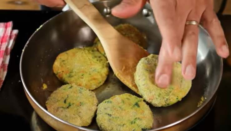 La ricetta dei burger di zucchine - streetfoodnews.it - 20250730