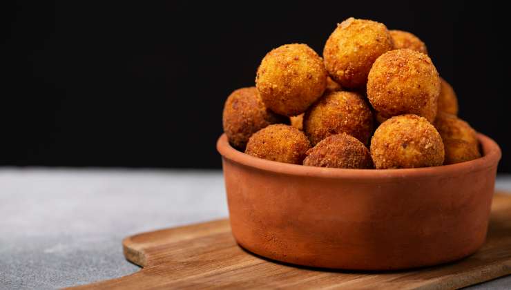 Come preparare le polpette di tonno - streetfoodnews.it - 20250812
