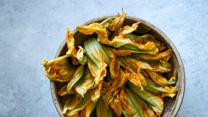 Fiori di zucca, come prepararli al forno - streetfoodnews.it - 20250704